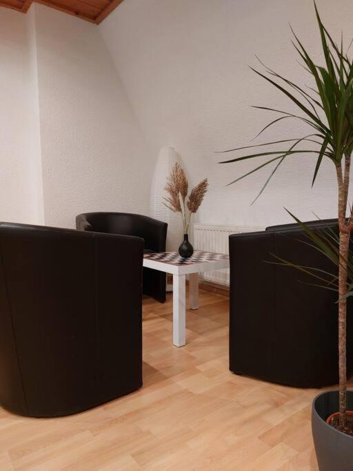 Rooftop Apartmens Ulm - Komfortable Neue Gemeinschaftsunterkunft Im Herzen Von Ulm - Raum 3 Exteriör bild