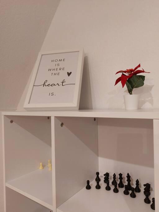 Rooftop Apartmens Ulm - Komfortable Neue Gemeinschaftsunterkunft Im Herzen Von Ulm - Raum 3 Exteriör bild
